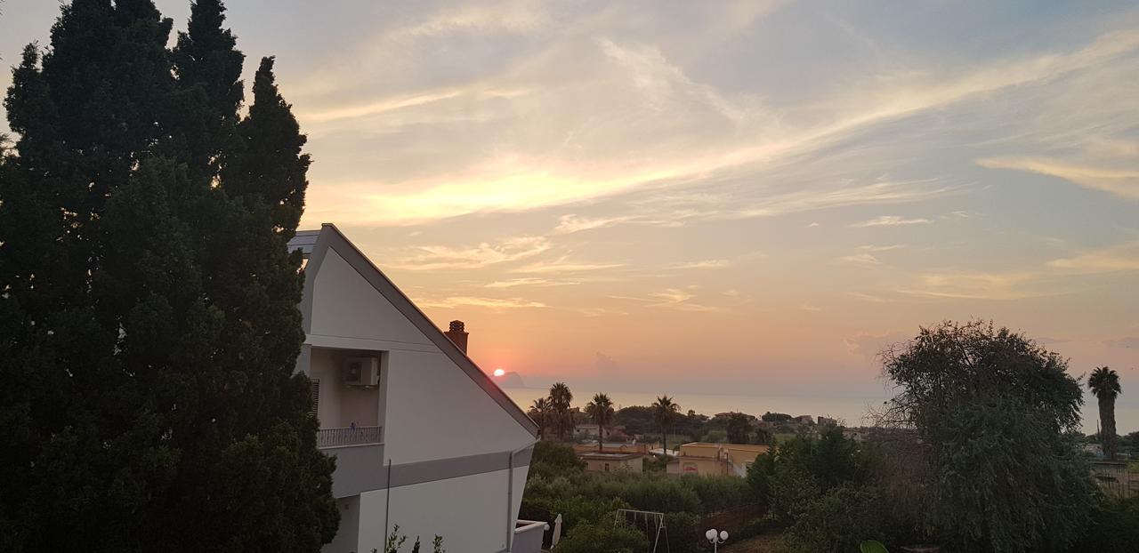 فيلا Trappeto Life Sunset المظهر الخارجي الصورة